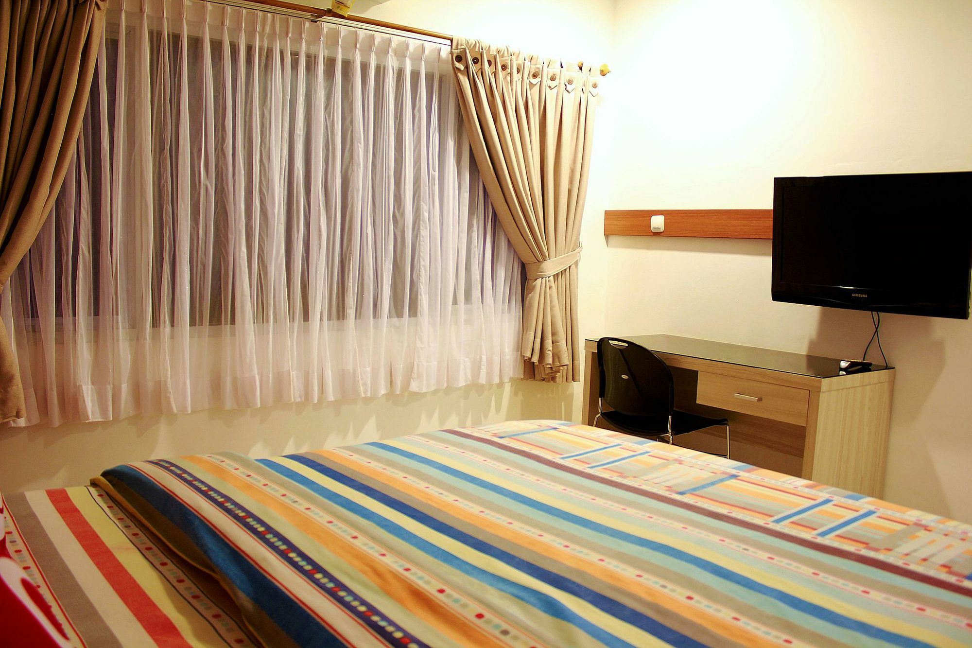 Zen Rooms Dumeling Bogor Exterior foto